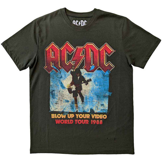 Een foto van een AC/DC T-Shirt