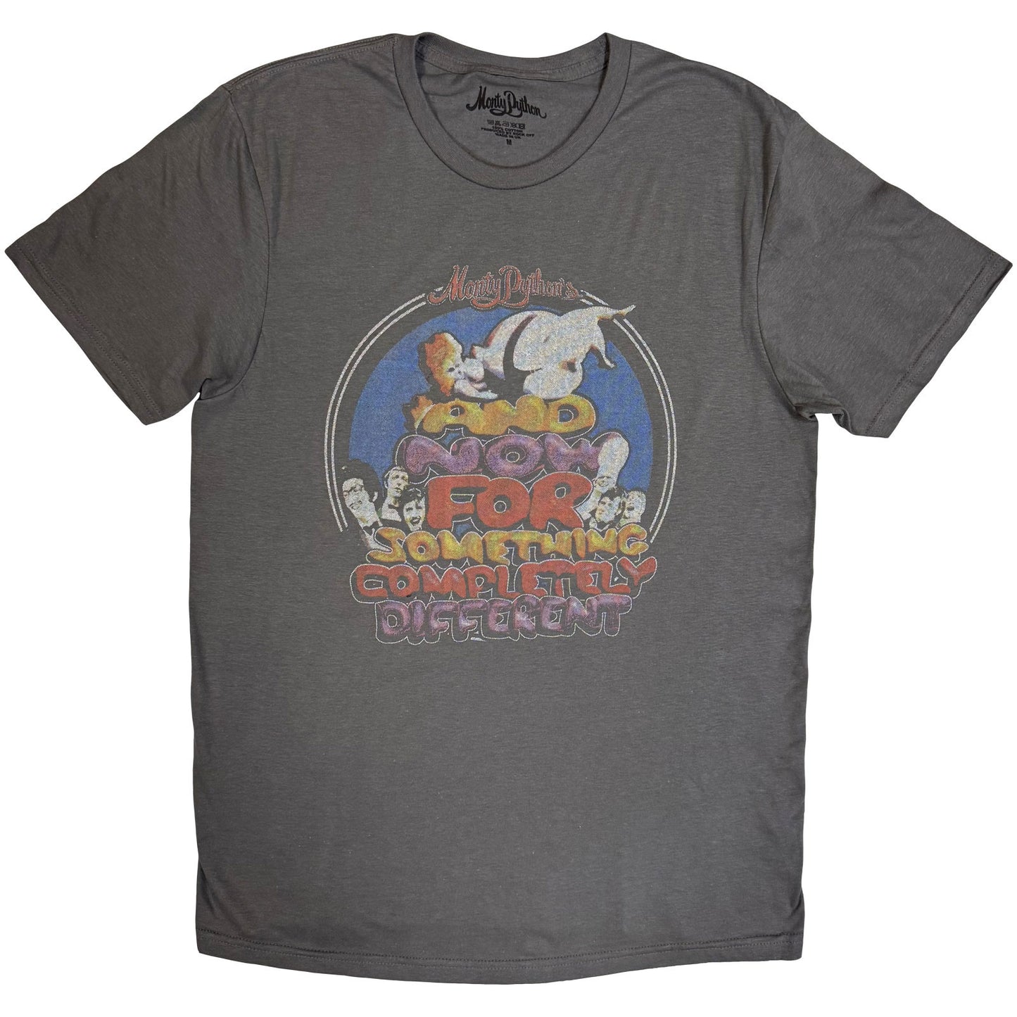 Een foto van een Monty Python T-Shirt