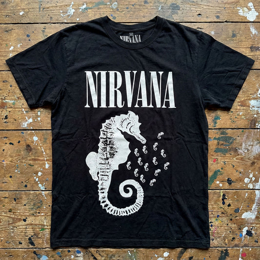 Een foto van een Nirvana T-Shirt