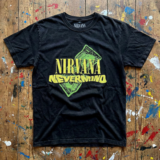 Een foto van een Nirvana T-Shirt