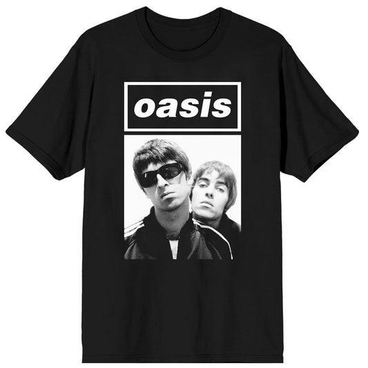 Een foto van een OASIS T-Shirt