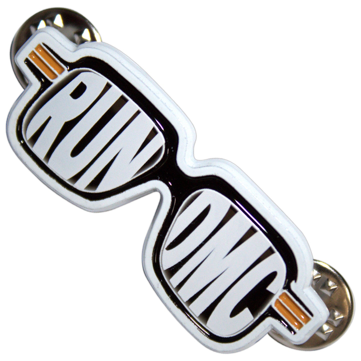 Een foto van een Run DMC Speld Badge
