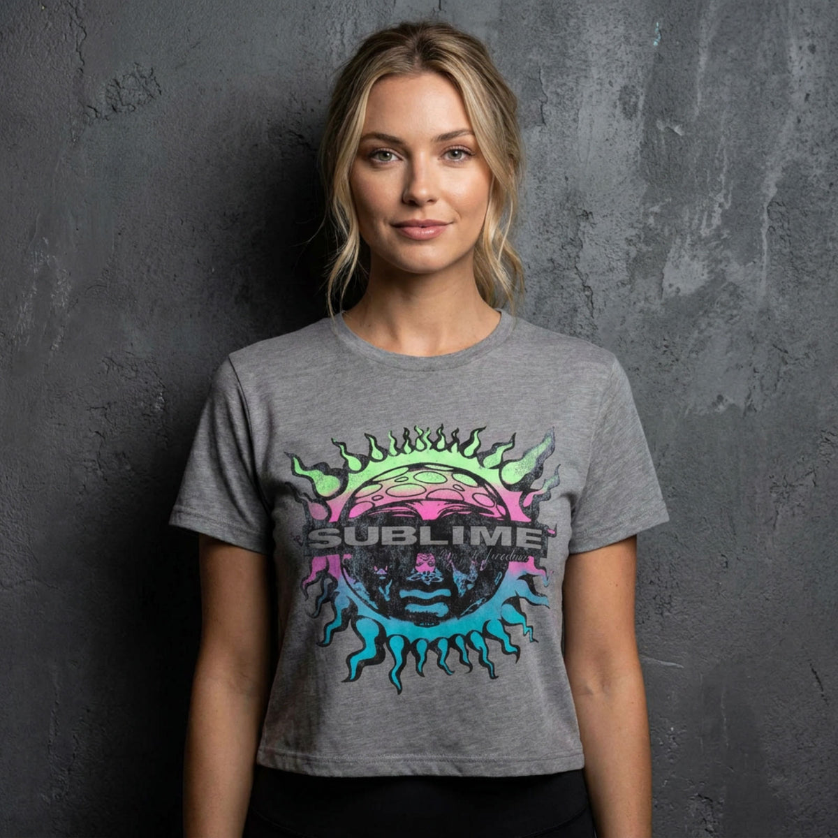 Een foto van een Sublime Crop Top