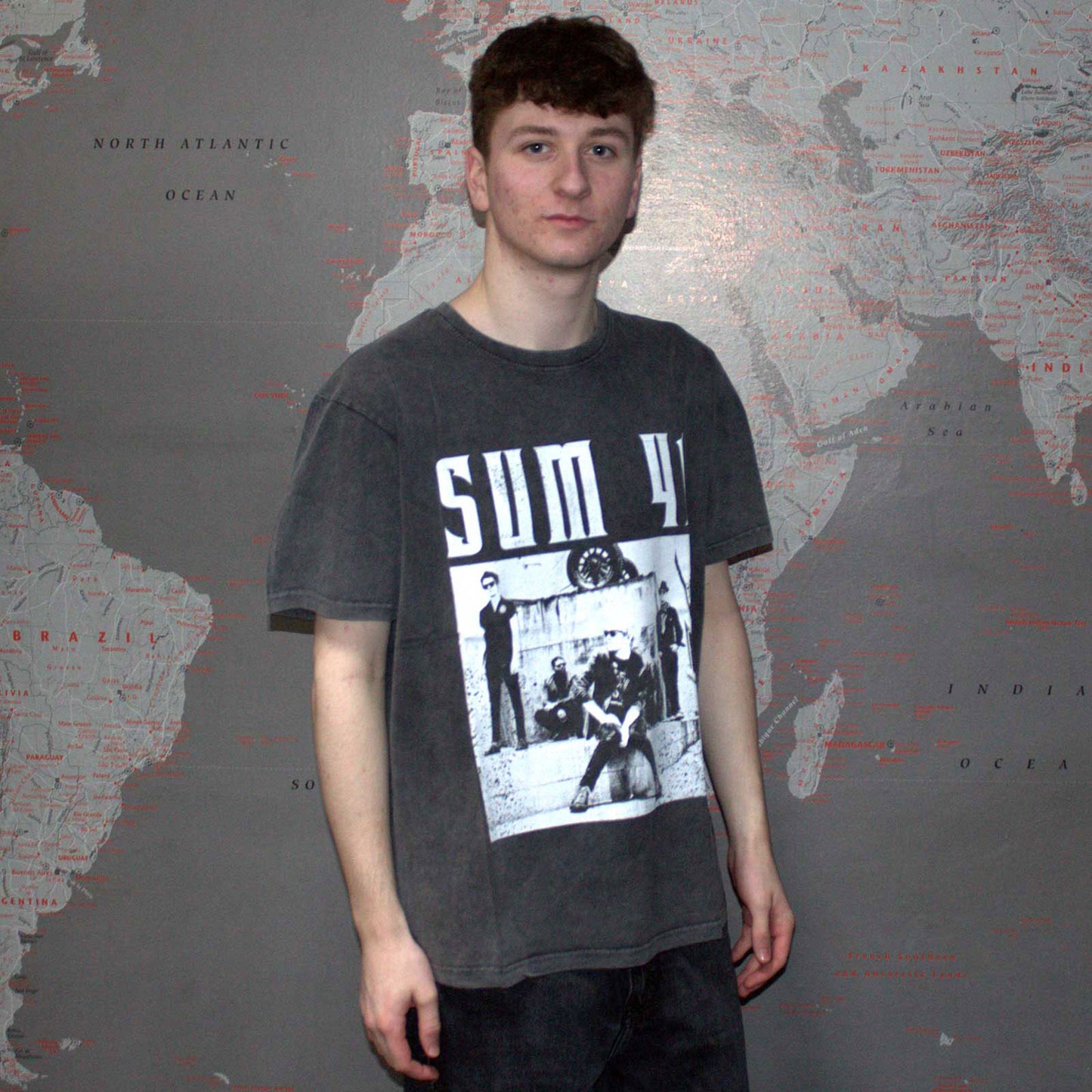 Een foto van een Sum 41 Unknown subcategory