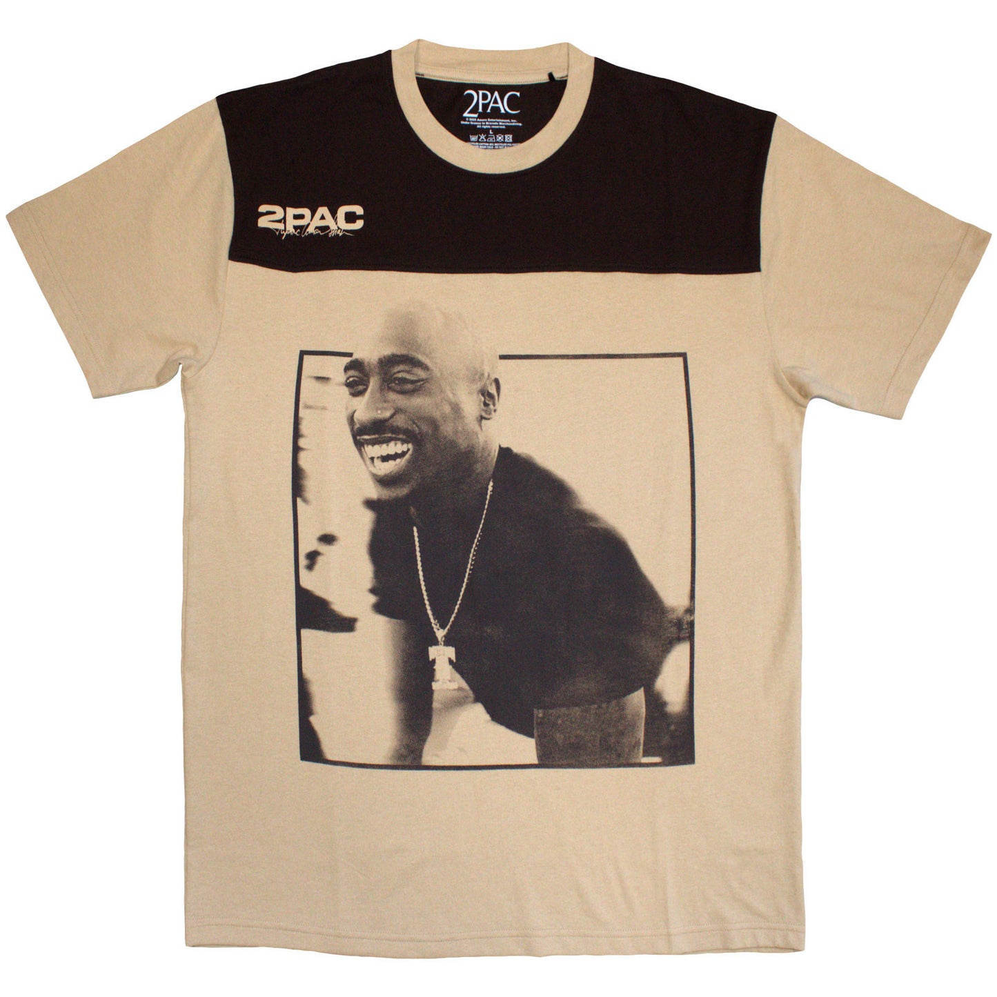 Een foto van een Tupac T-Shirt