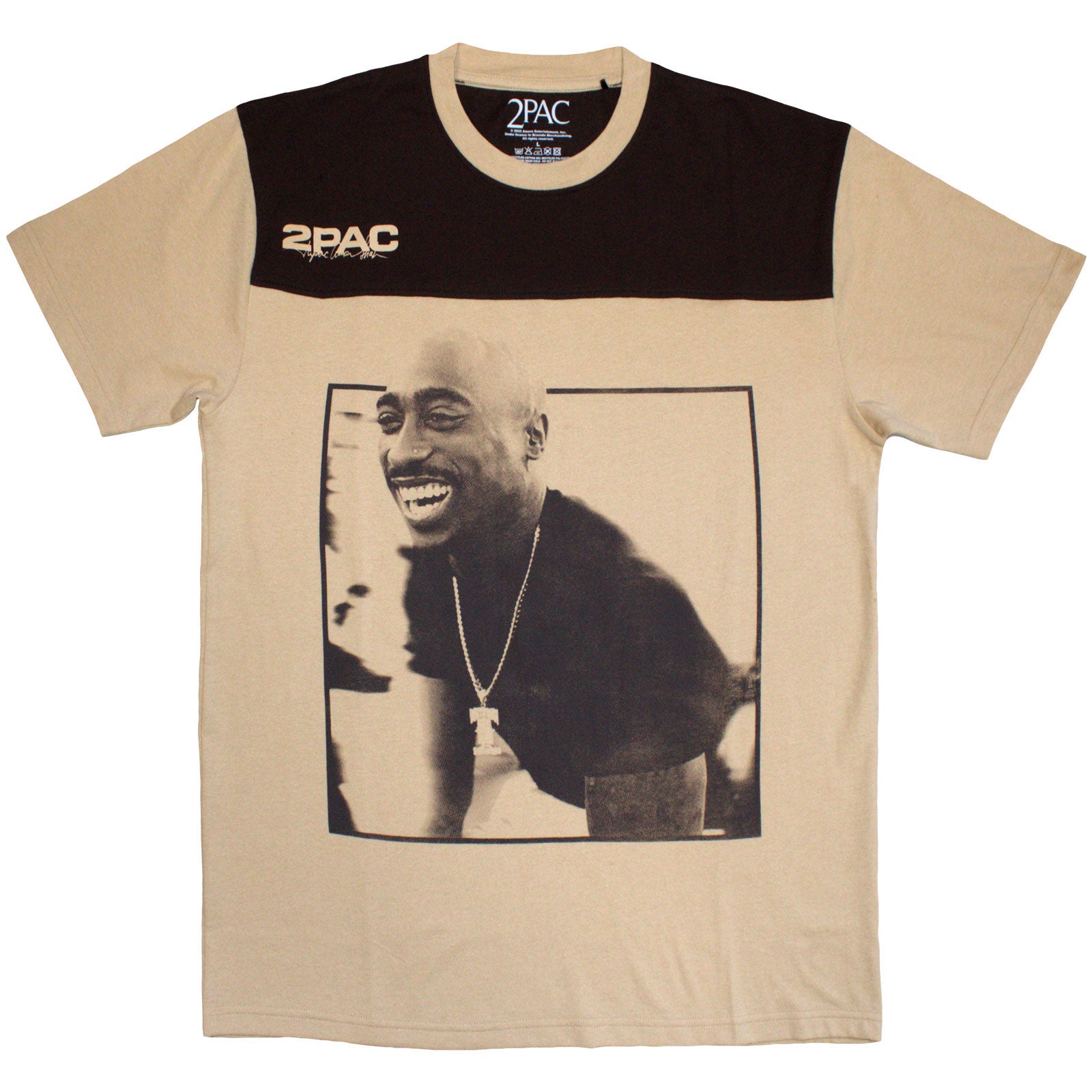 Een foto van een Tupac T-Shirt