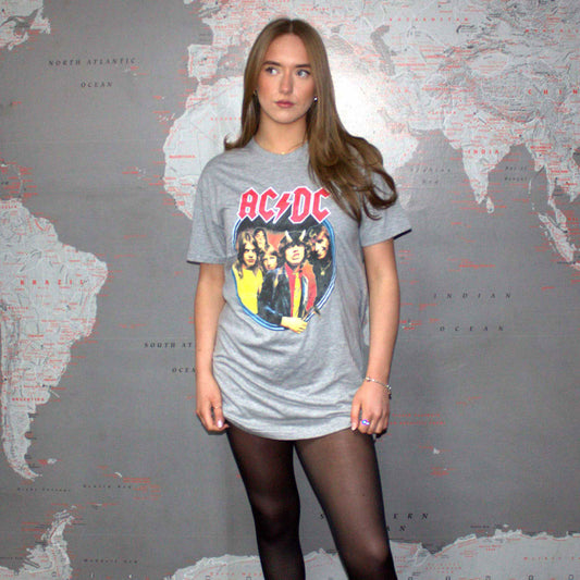 Een foto van een AC/DC T-Shirt Jurk