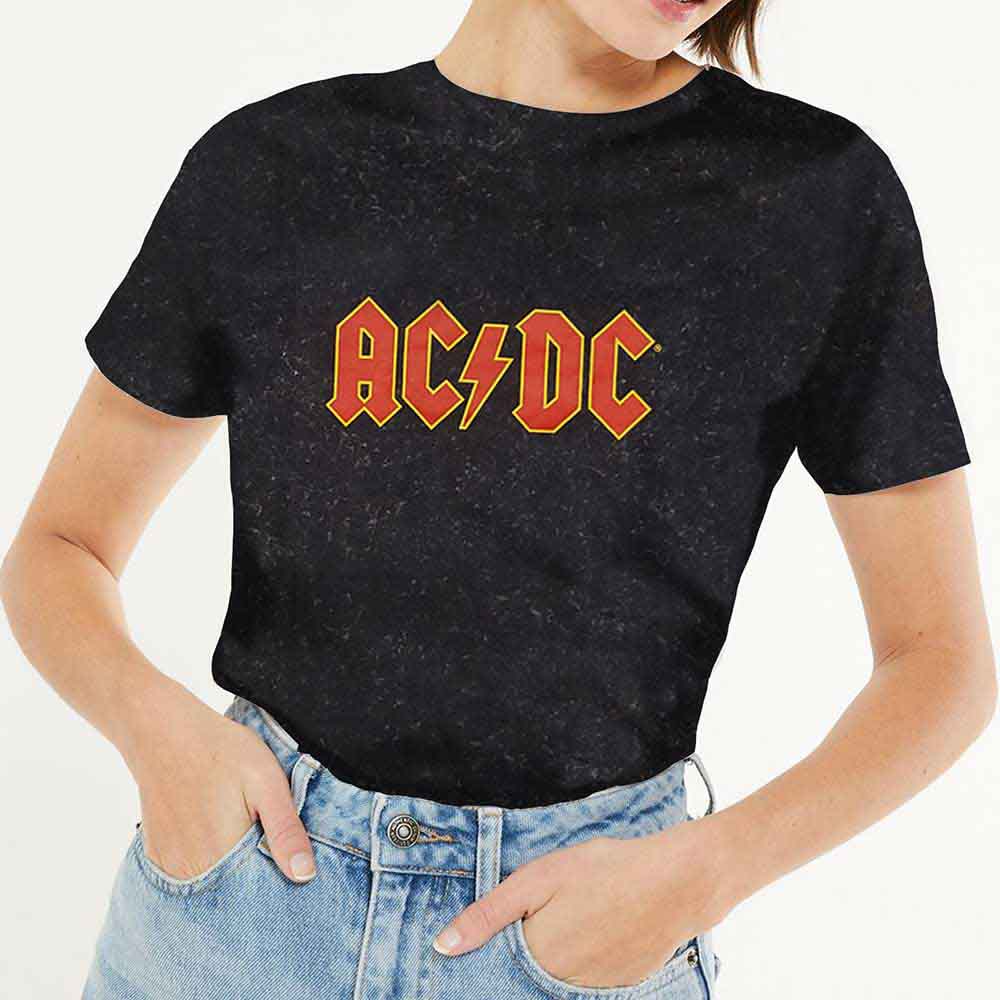 Een foto van een AC/DC T-Shirt