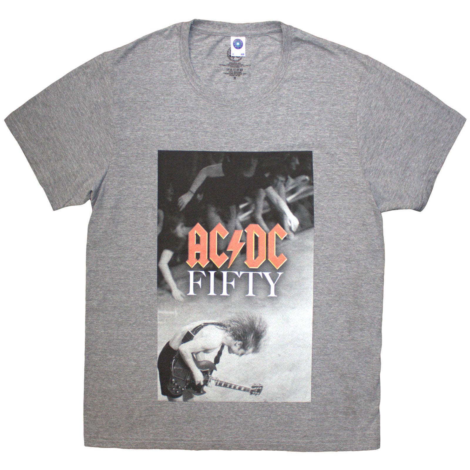 Een foto van een AC/DC T-Shirt