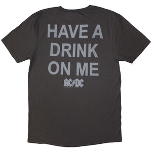 Een foto van een AC/DC T-Shirt