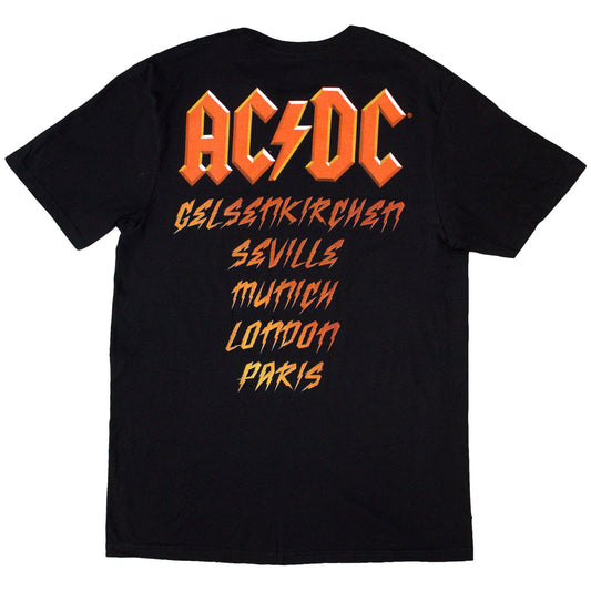 Een foto van een AC/DC T-Shirt