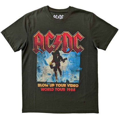 Een foto van een AC/DC T-Shirt