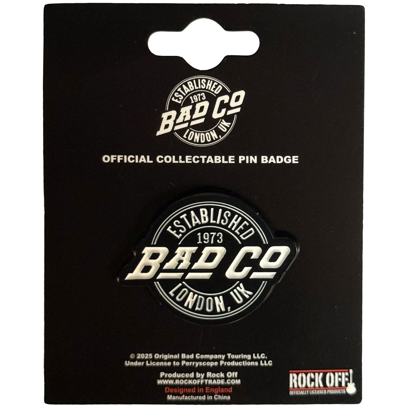 Een foto van een Bad Company Speld Badge