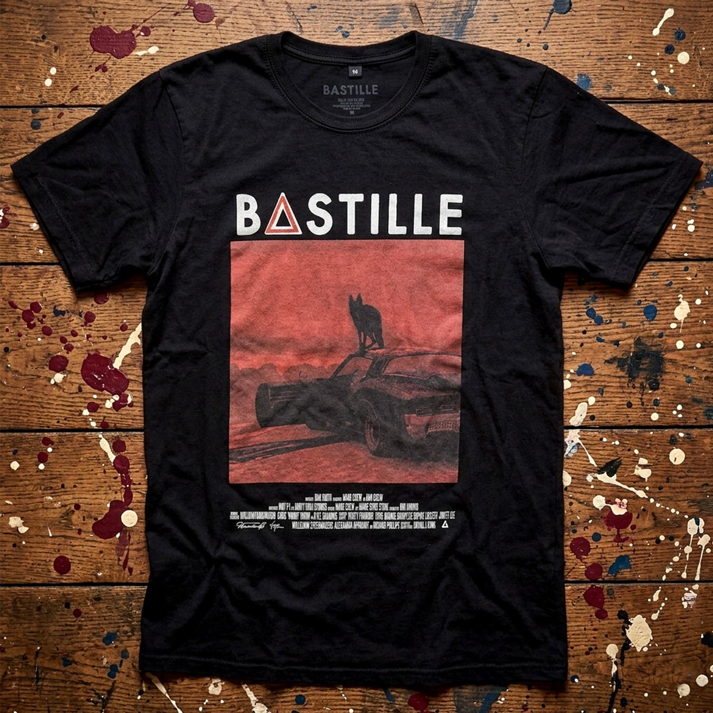 Een foto van een Bastille T-Shirt