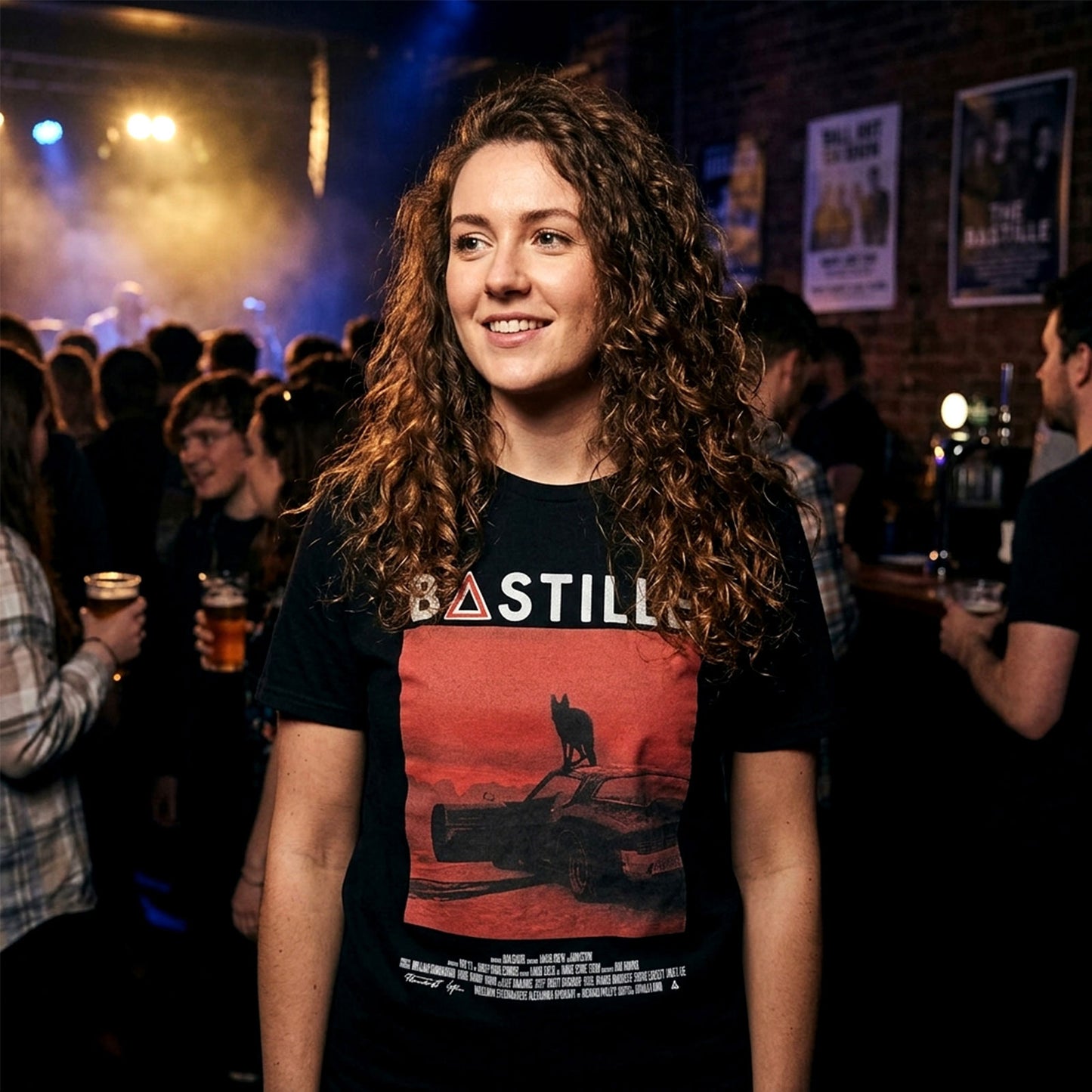 Een foto van een Bastille T-Shirt