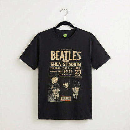 Een foto van een The Beatles T-Shirt