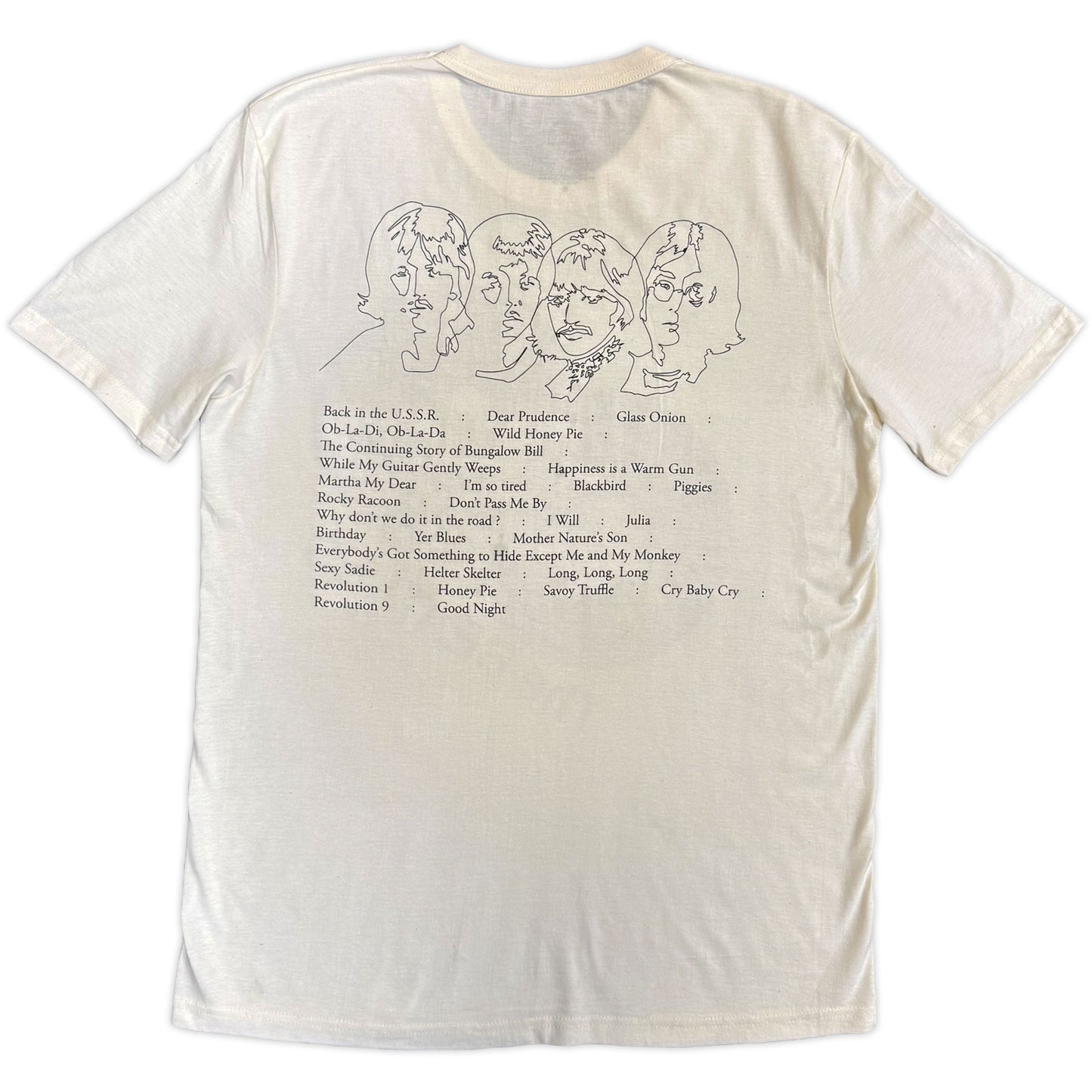 Een foto van een The Beatles T-Shirt