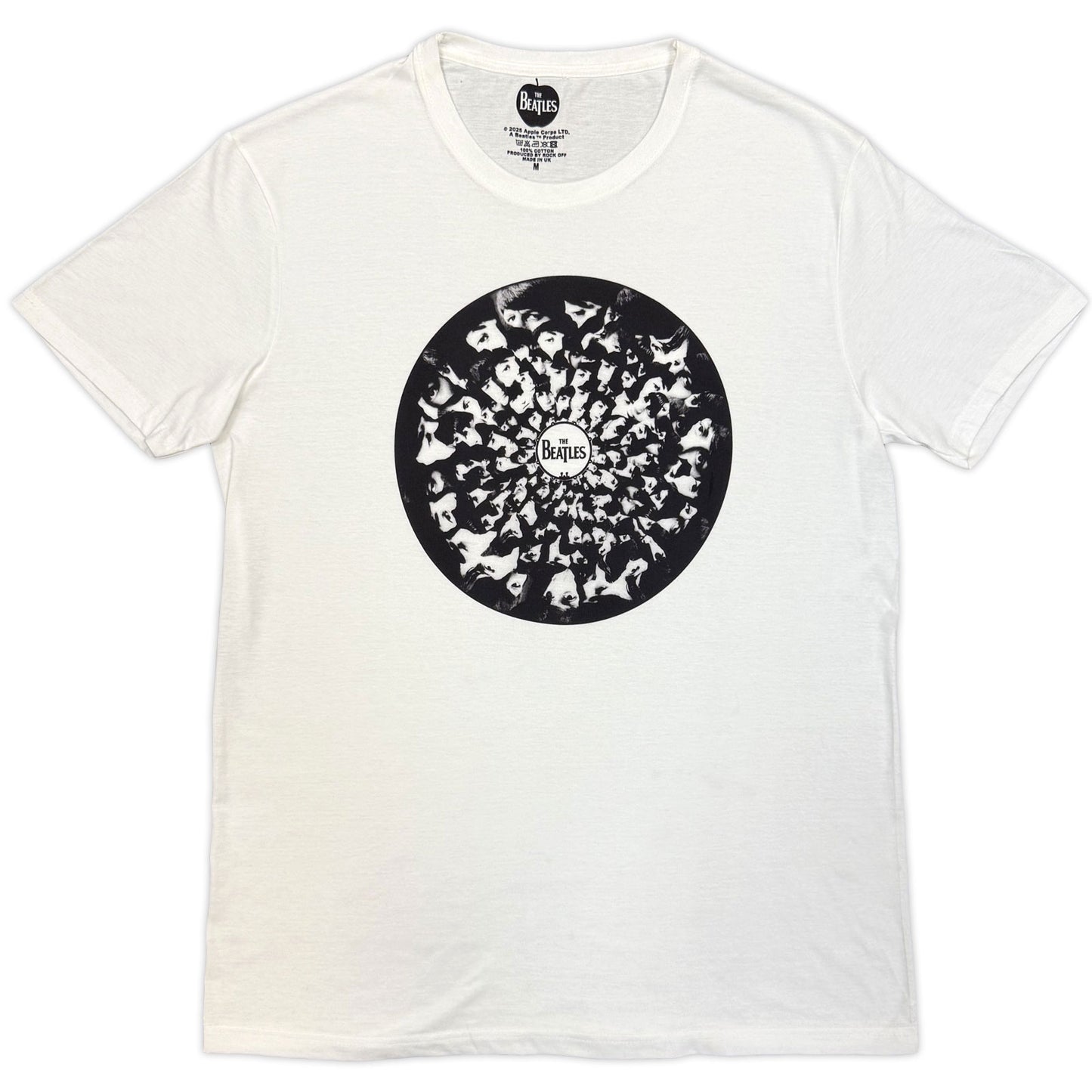 Een foto van een The Beatles T-Shirt