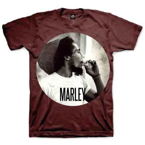 Een foto van een Bob Marley T-Shirt