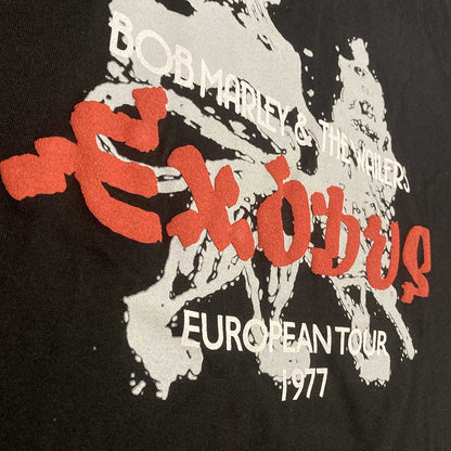 Een foto van een Bob Marley T-Shirt