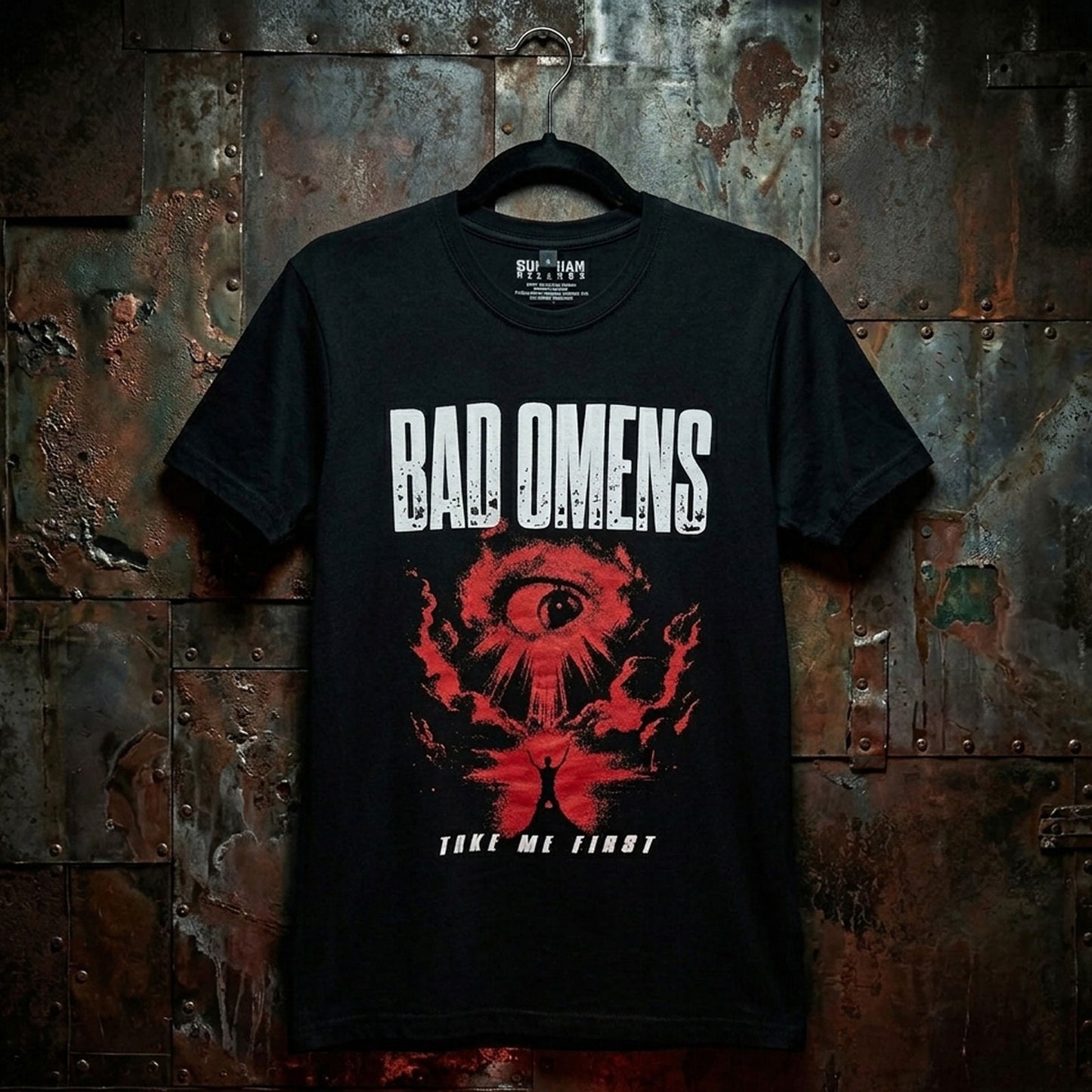 Een foto van een Bad Omens T-Shirt
