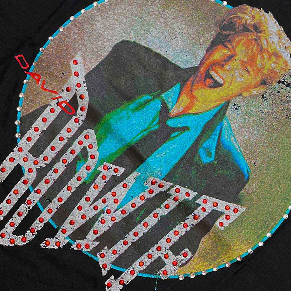 Een foto van een David Bowie T-Shirt