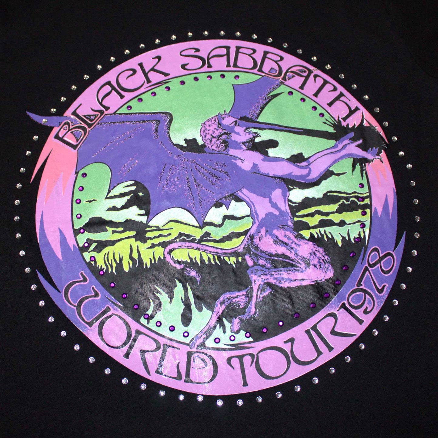 Een foto van een Black Sabbath Embellished T-Shirt