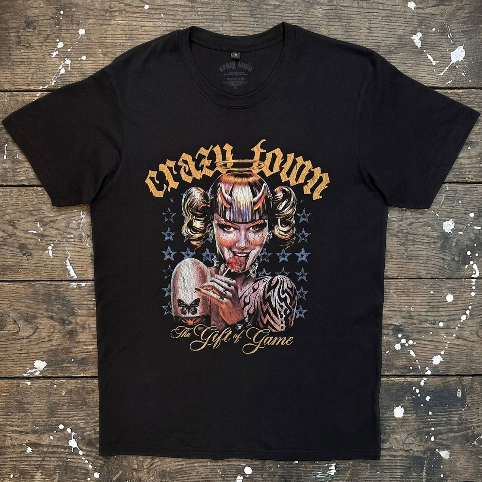 Een foto van een Crazy Town T-Shirt
