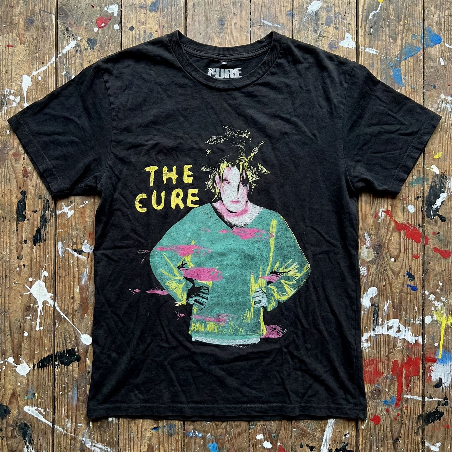 Een foto van een The Cure T-Shirt
