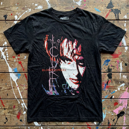 Een foto van een The Cure T-Shirt