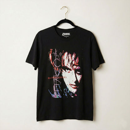 Een foto van een The Cure T-Shirt