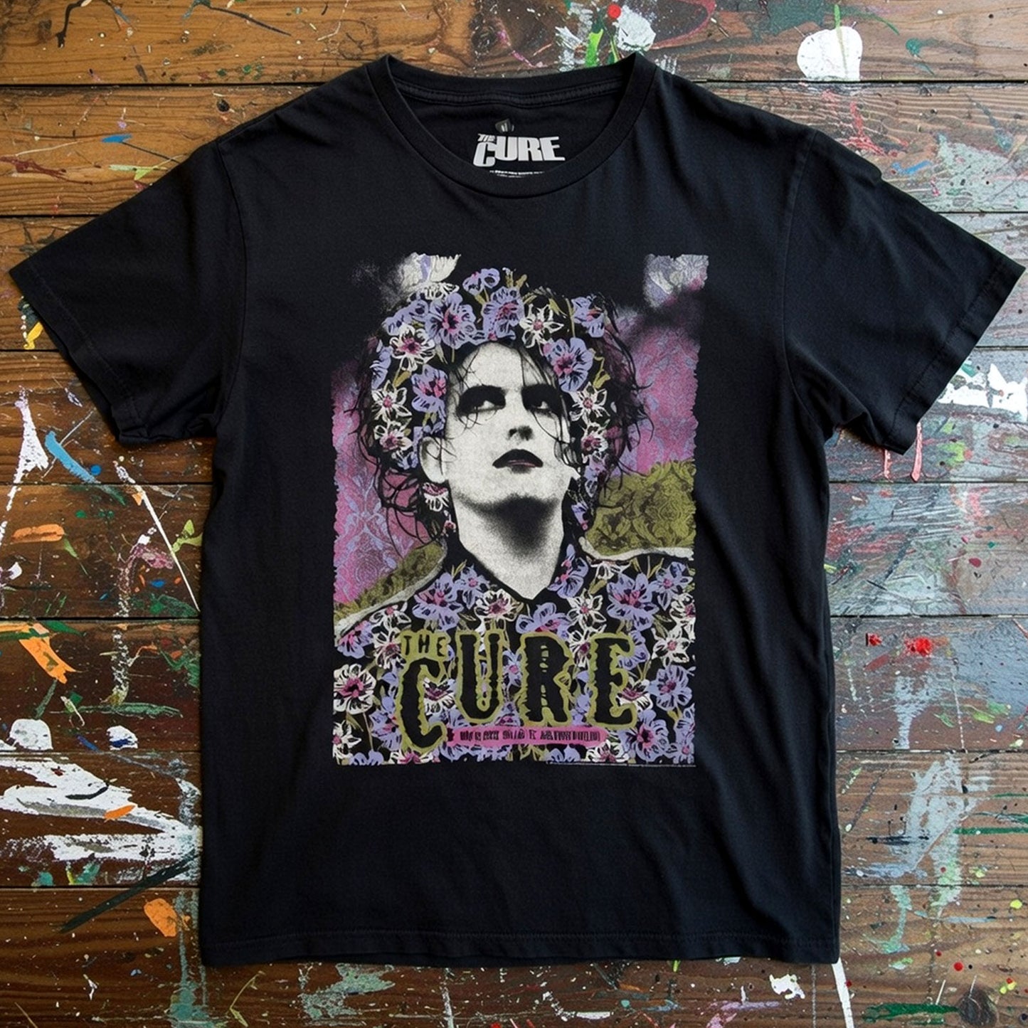 Een foto van een The Cure T-Shirt