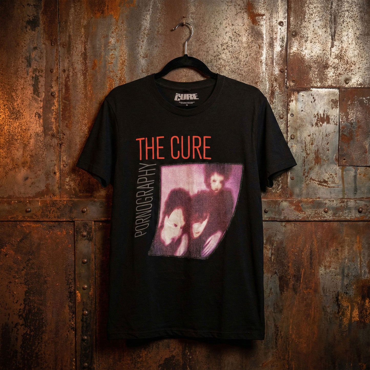 Een foto van een The Cure T-Shirt