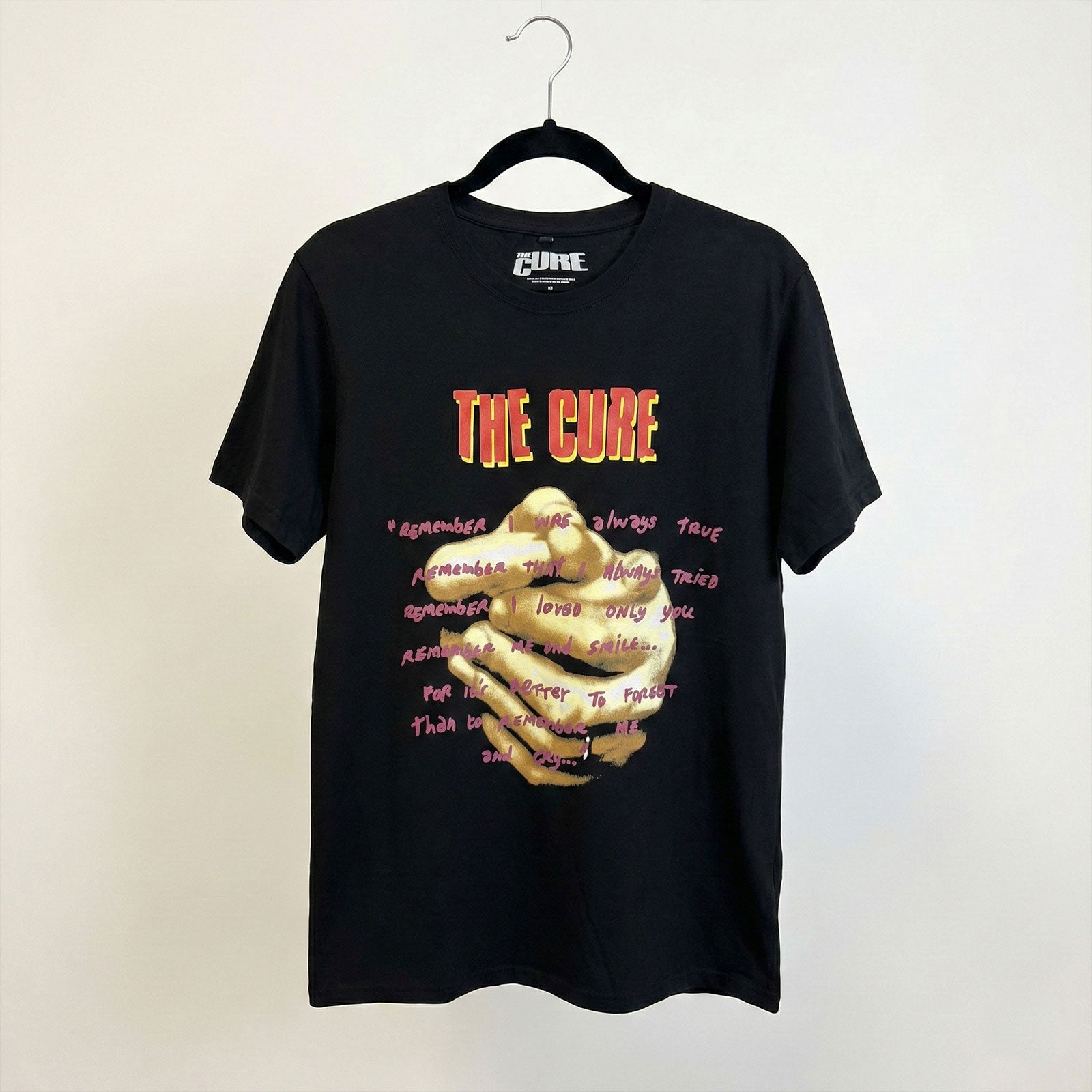 Een foto van een The Cure T-Shirt