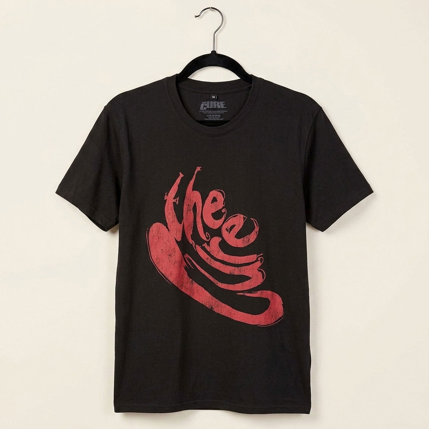 Een foto van een The Cure T-Shirt