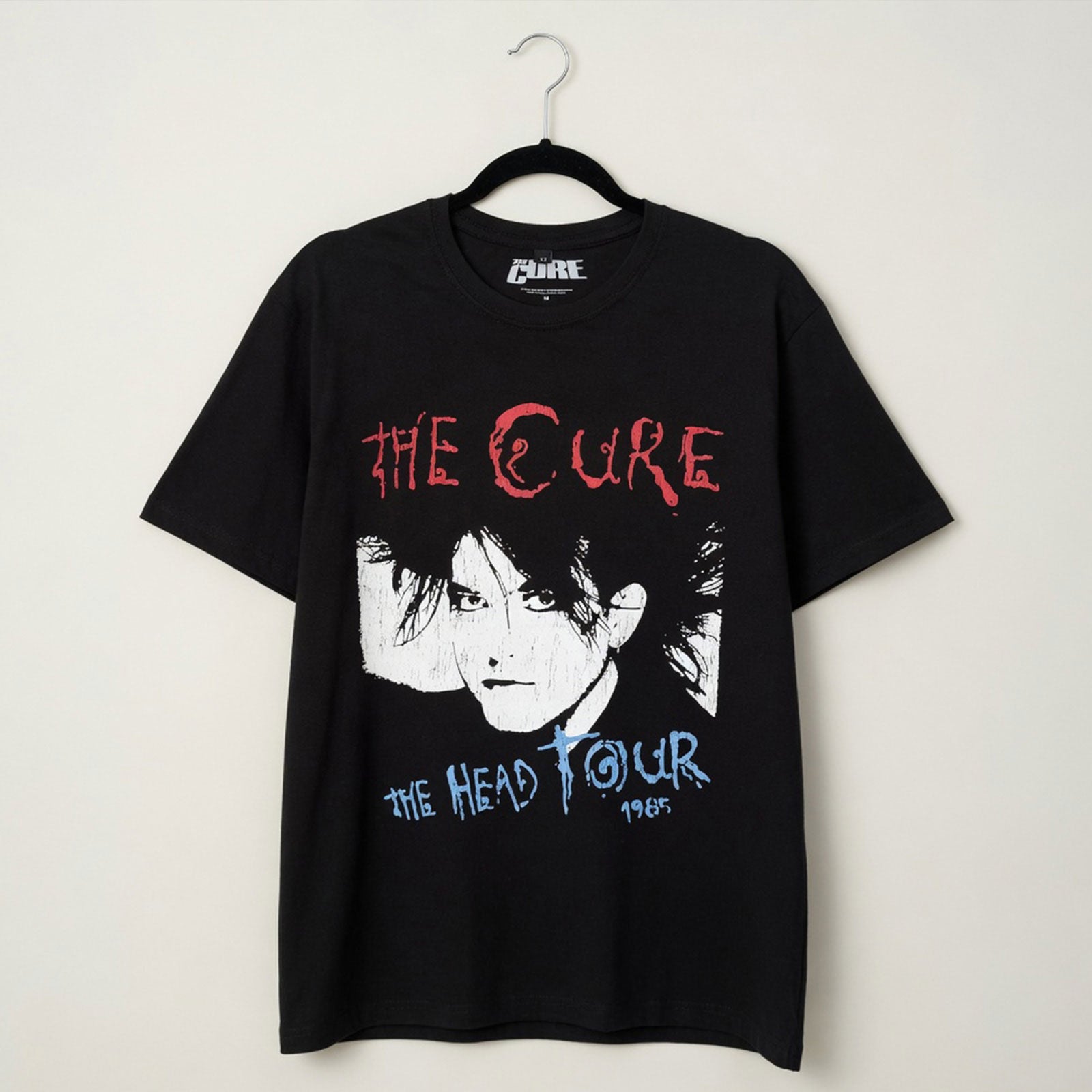 Een foto van een The Cure T-Shirt
