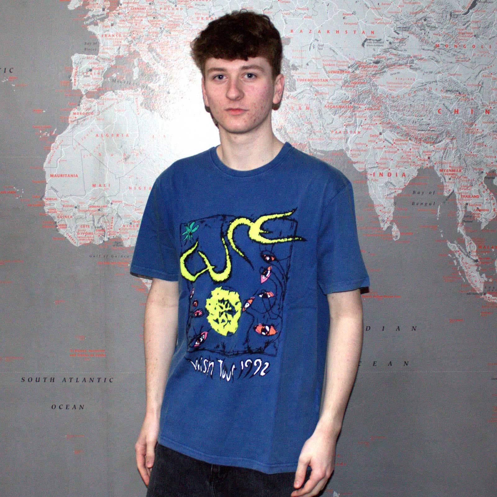 Een foto van een The Cure T-Shirt