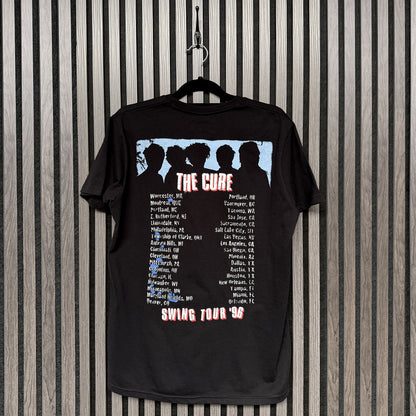 Een foto van een The Cure T-Shirt