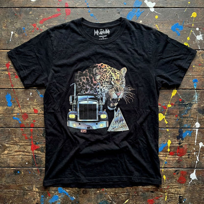Een foto van een Def Leppard T-Shirt