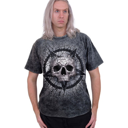 Een foto van een Spiral T-Shirt