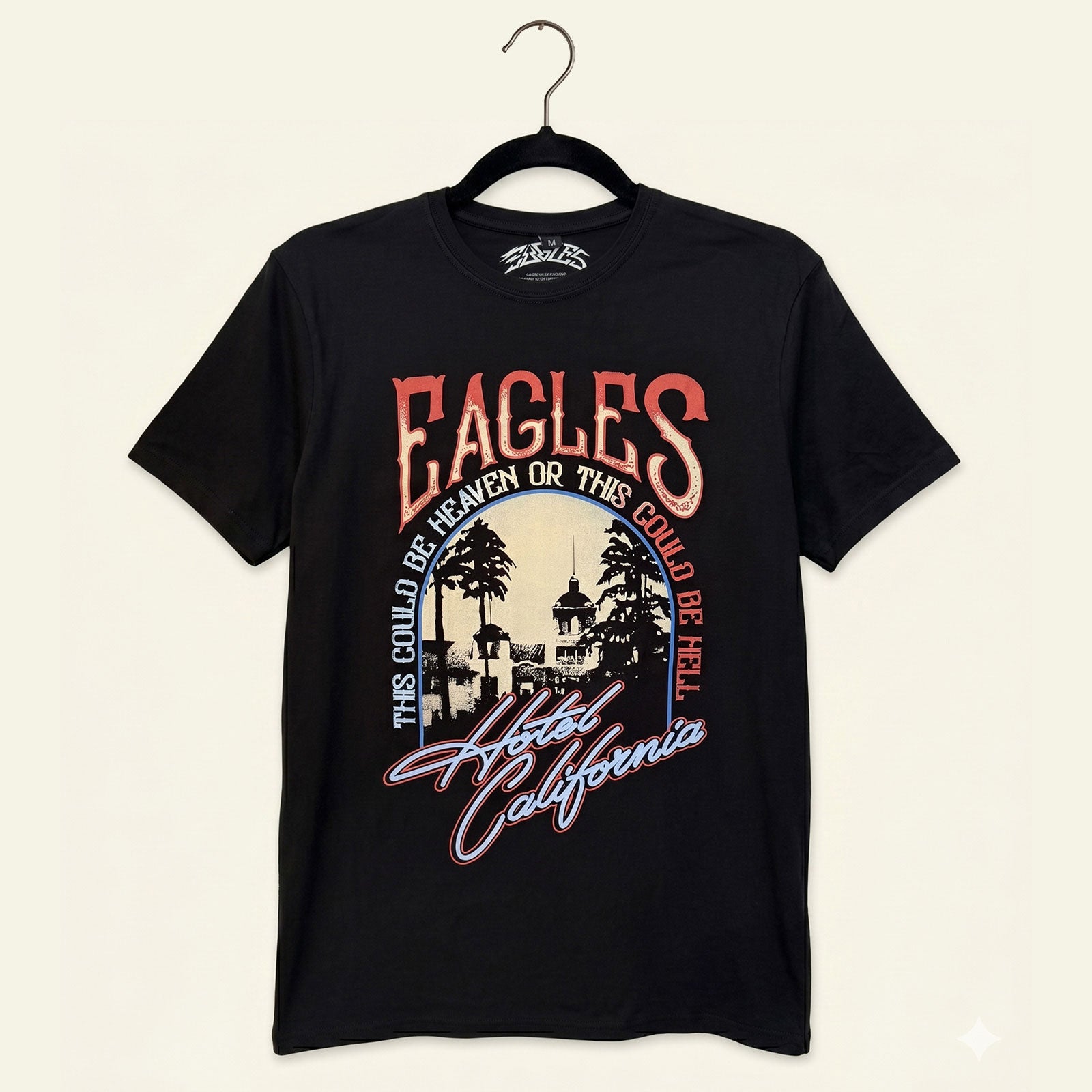 Een foto van een Eagles T-Shirt