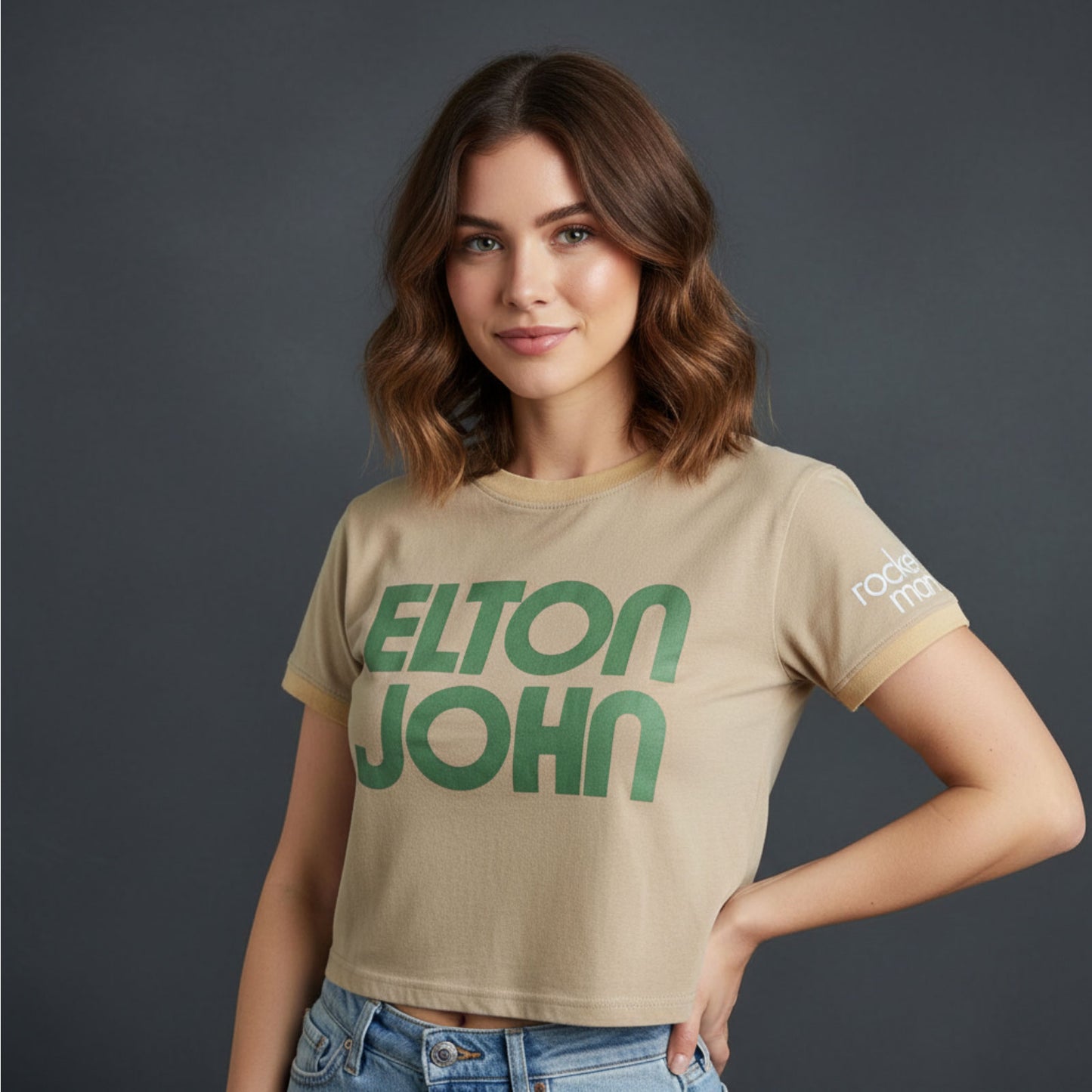 Een foto van een Elton John Crop Top