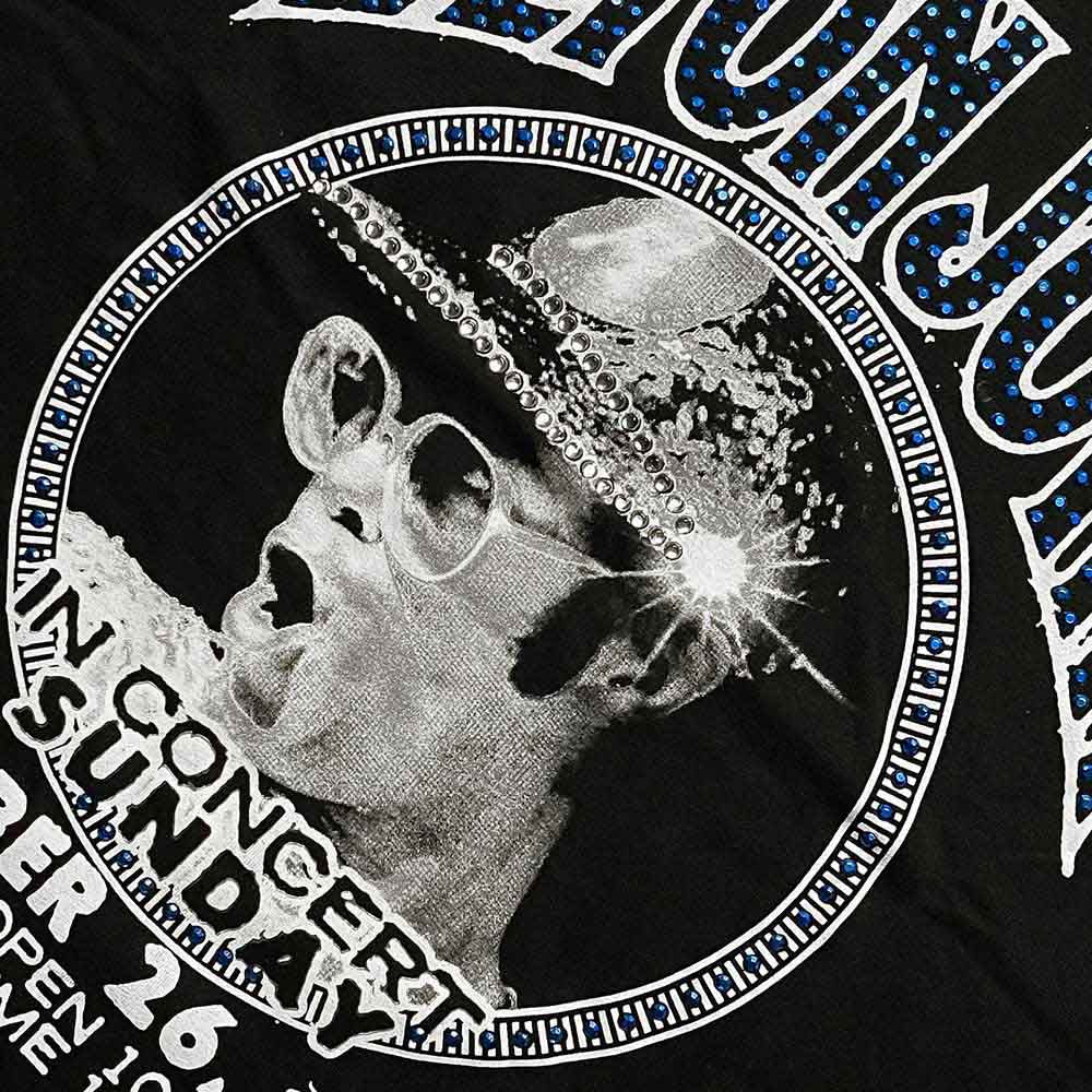 Een foto van een Elton John T-Shirt