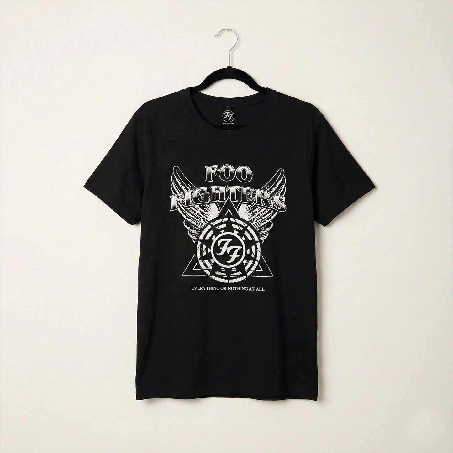 Een foto van een Foo Fighters T-Shirt