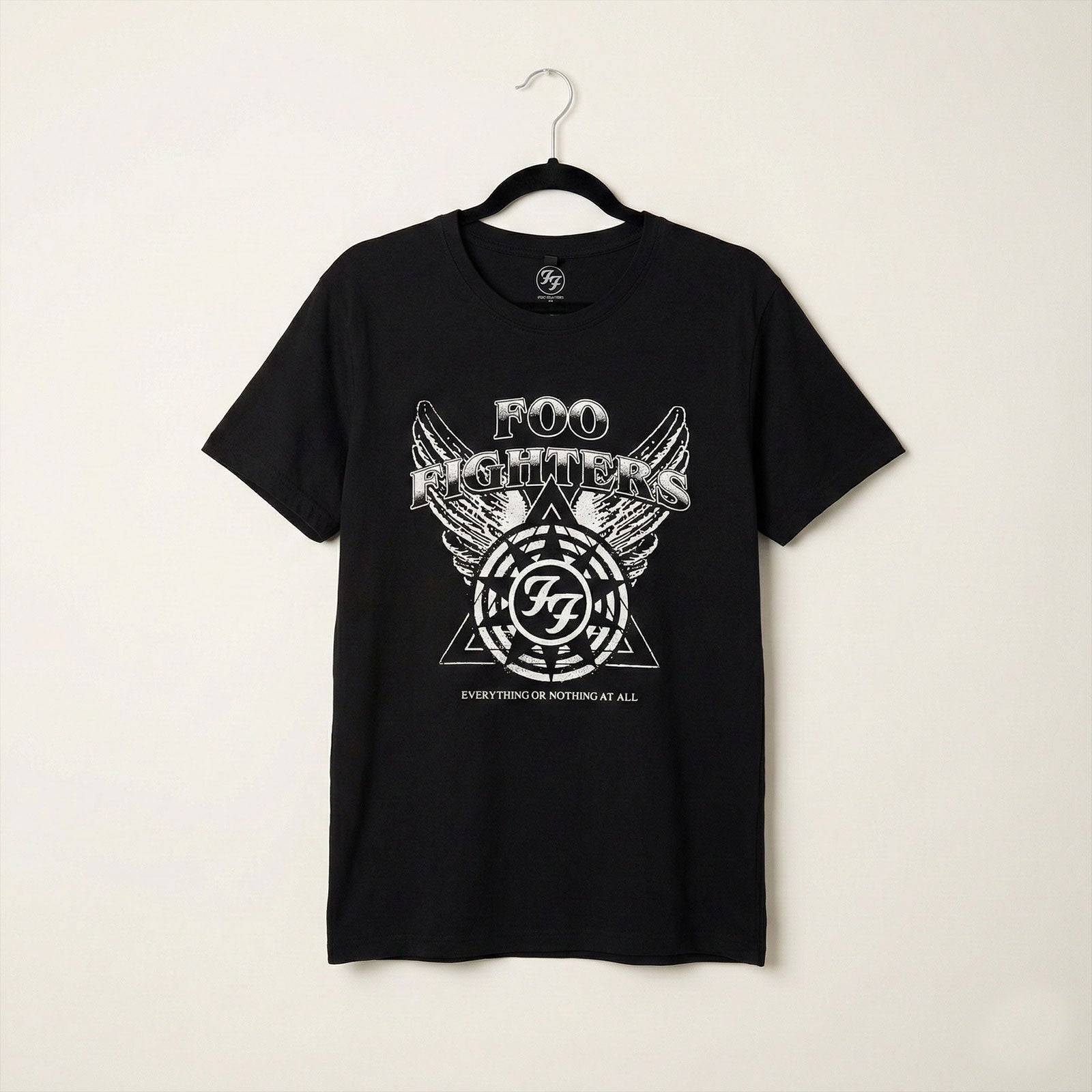 Een foto van een Foo Fighters T-Shirt