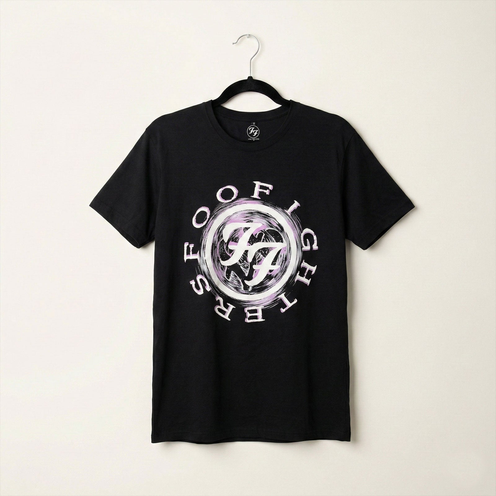 Een foto van een Foo Fighters T-Shirt