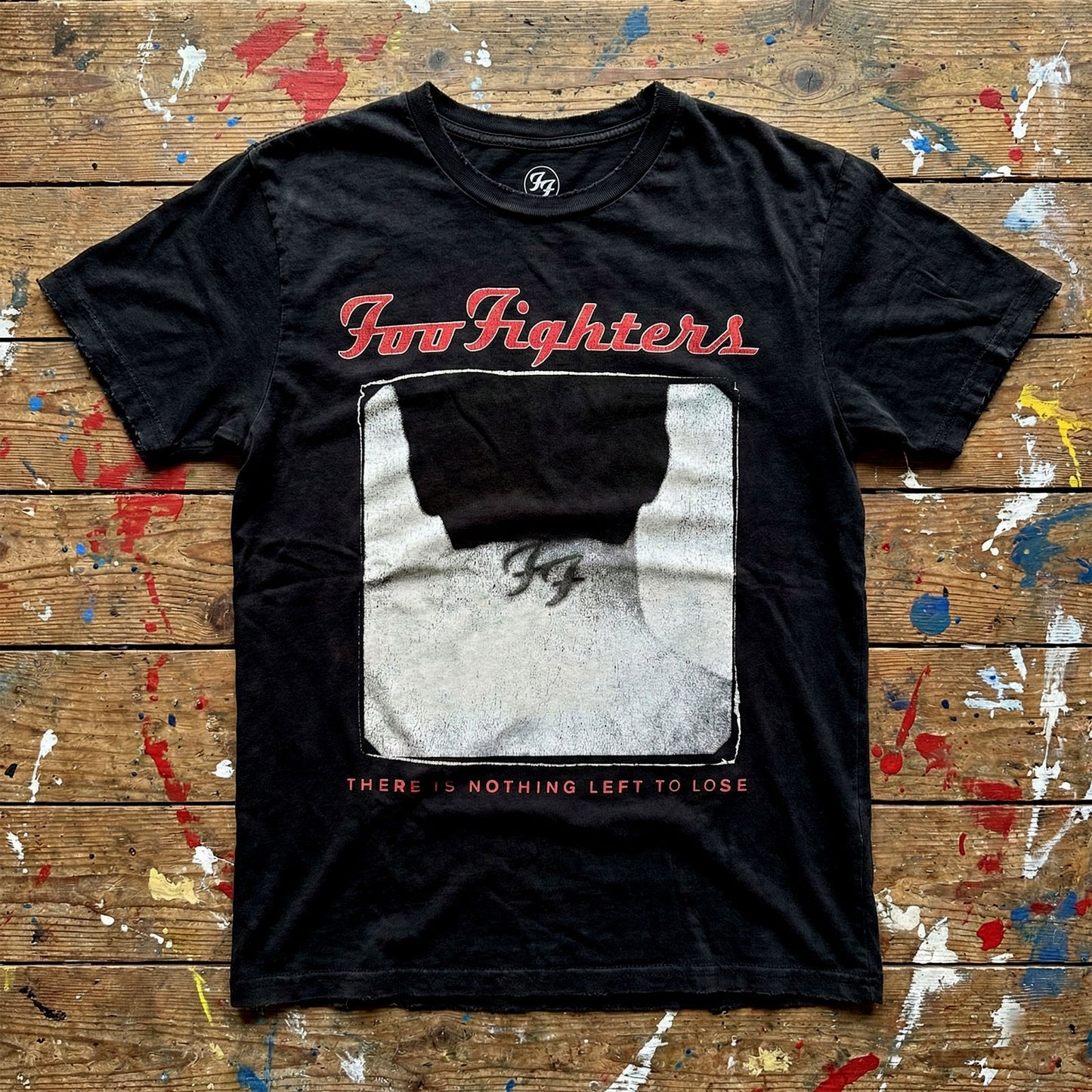 Een foto van een Foo Fighters T-Shirt