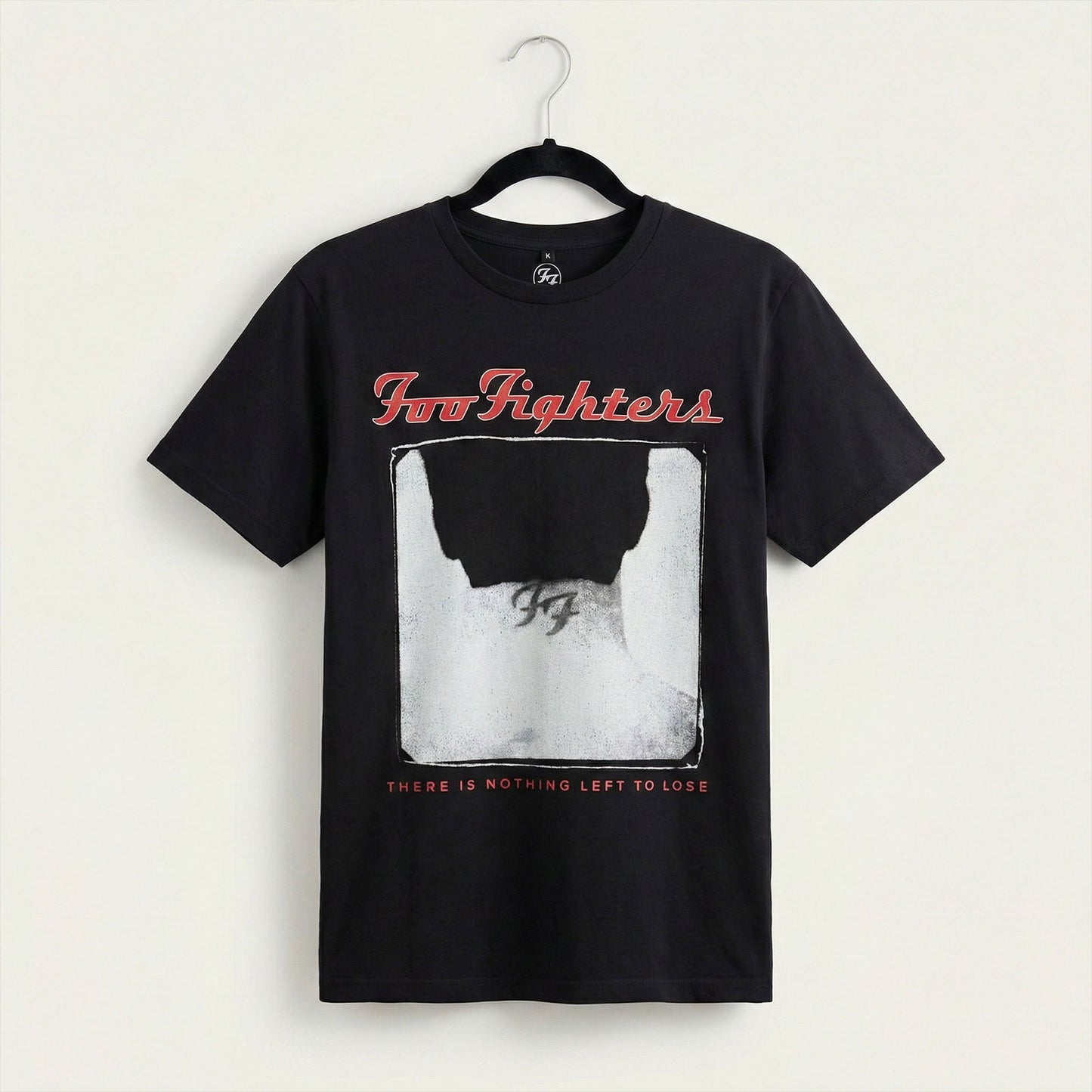 Een foto van een Foo Fighters T-Shirt