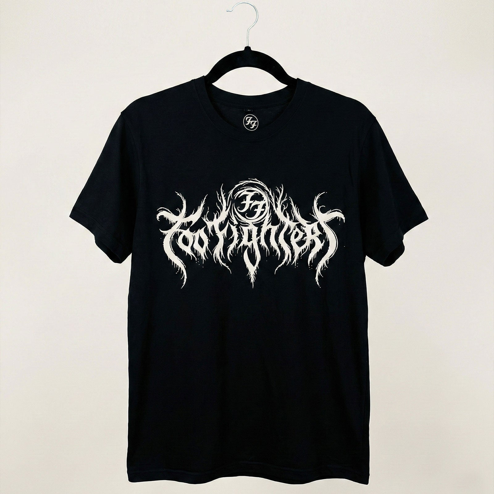 Een foto van een Foo Fighters T-Shirt