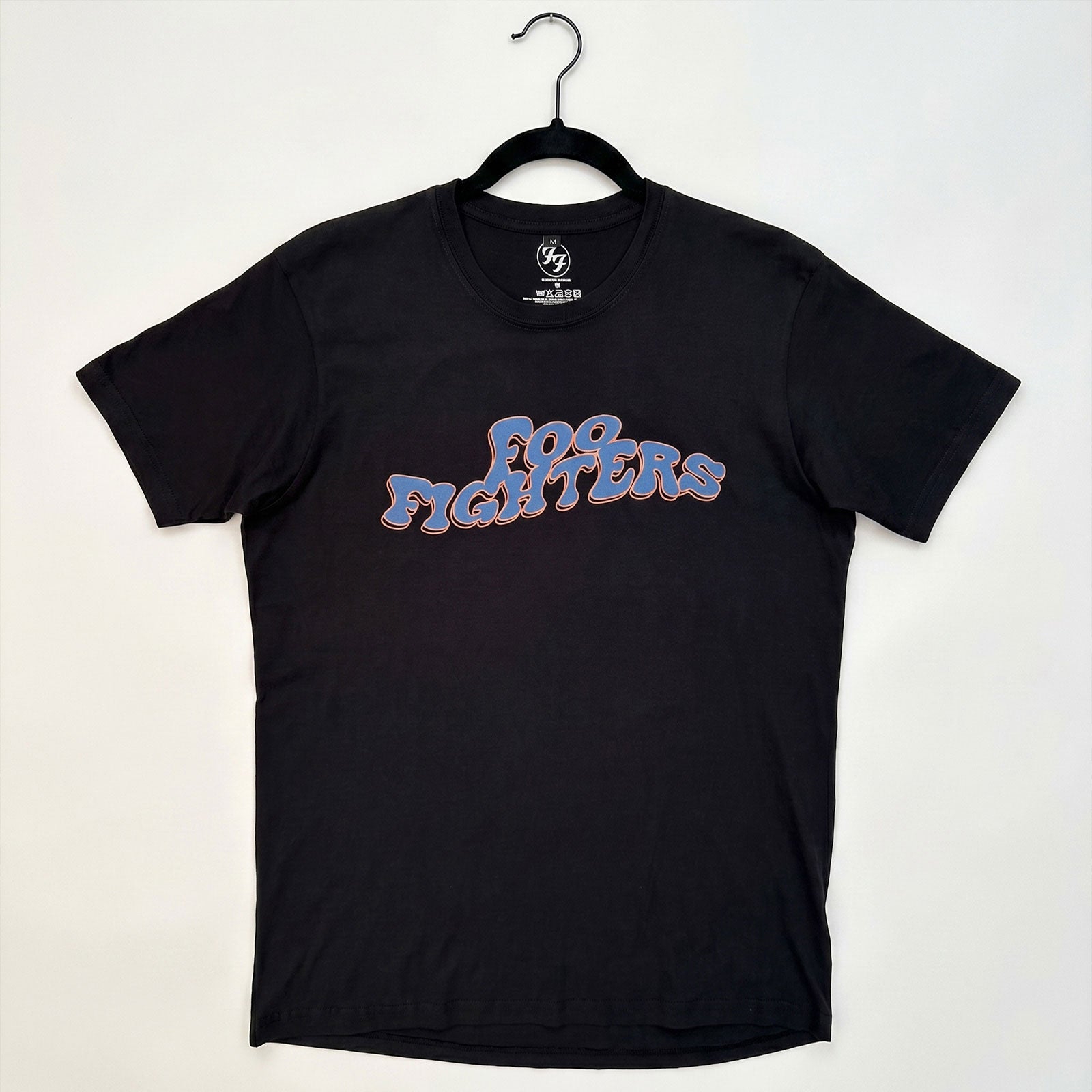 Een foto van een Foo Fighters T-Shirt